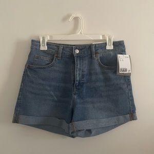 H&M high waisted shorts